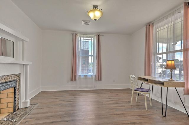 321 Lee Street, Bristol, VA 24201