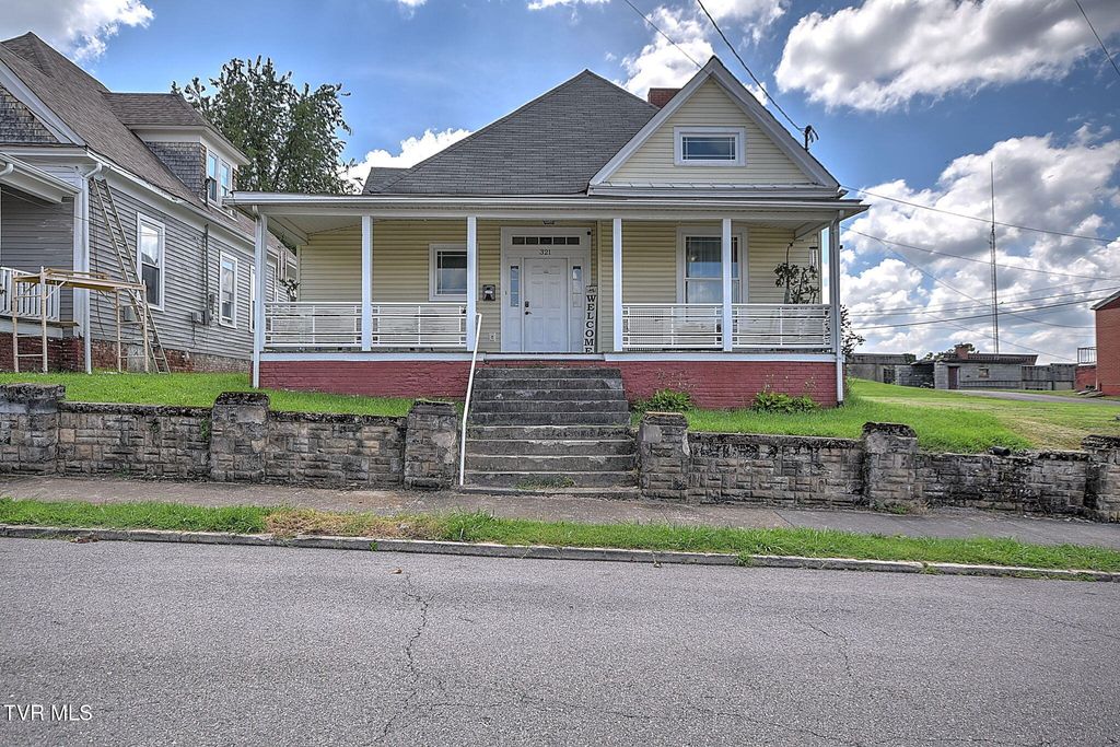 321 Lee Street, Bristol, VA 24201