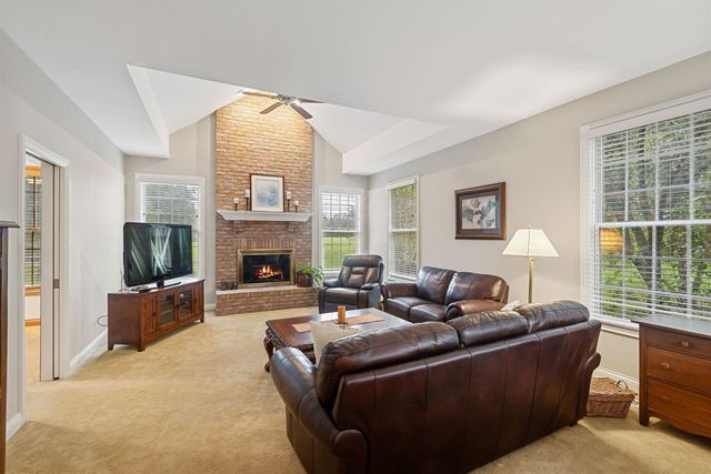 8207 Red Bark Lane, Cary, IL 60013
