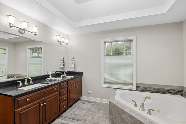8207 Red Bark Lane, Cary, IL 60013