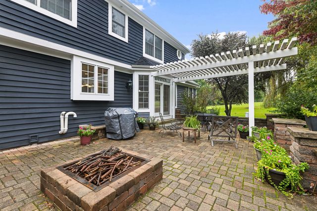 8207 Red Bark Lane, Cary, IL 60013