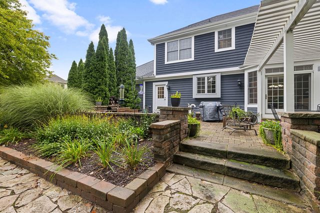 8207 Red Bark Lane, Cary, IL 60013