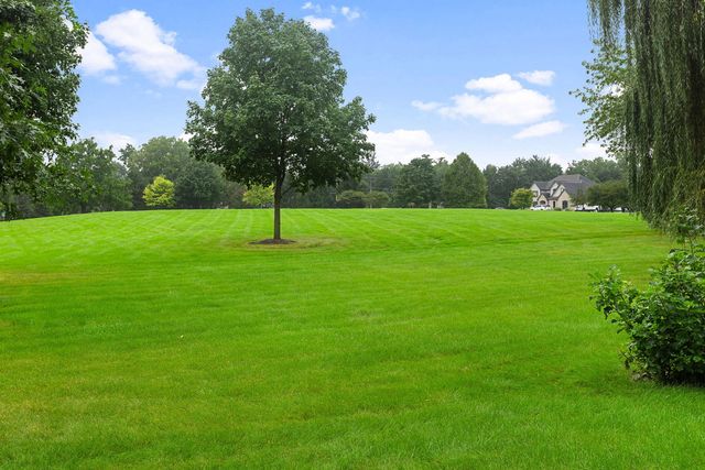 8207 Red Bark Lane, Cary, IL 60013