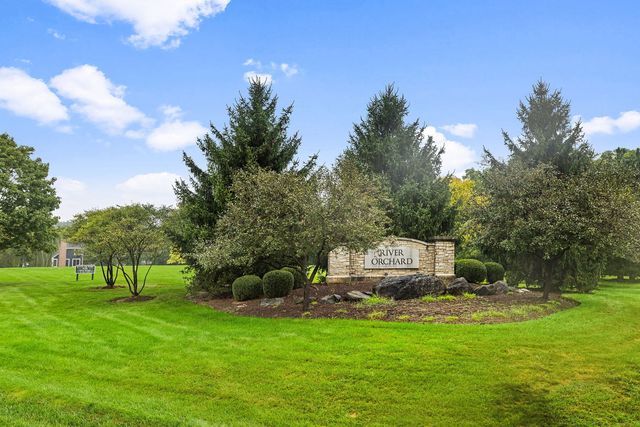8207 Red Bark Lane, Cary, IL 60013