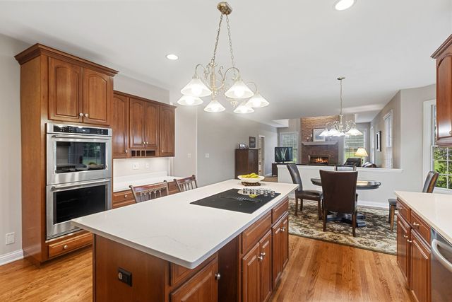 8207 Red Bark Lane, Cary, IL 60013