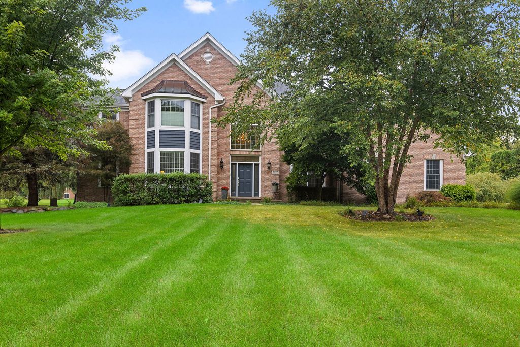 8207 Red Bark Lane, Cary, IL 60013 — photo 2
