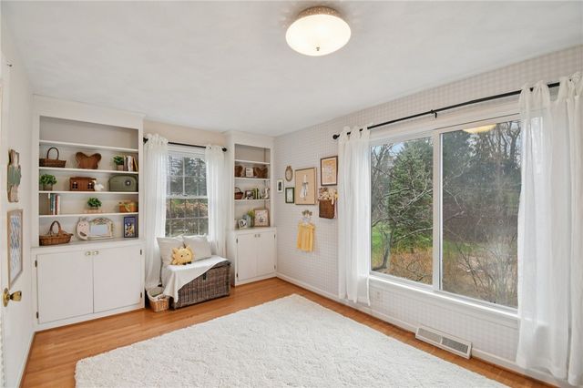 76 Southern Hills Circle, Henrietta, NY 14467