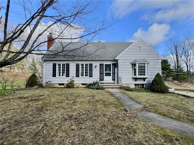 76 Southern Hills Circle, Henrietta, NY 14467