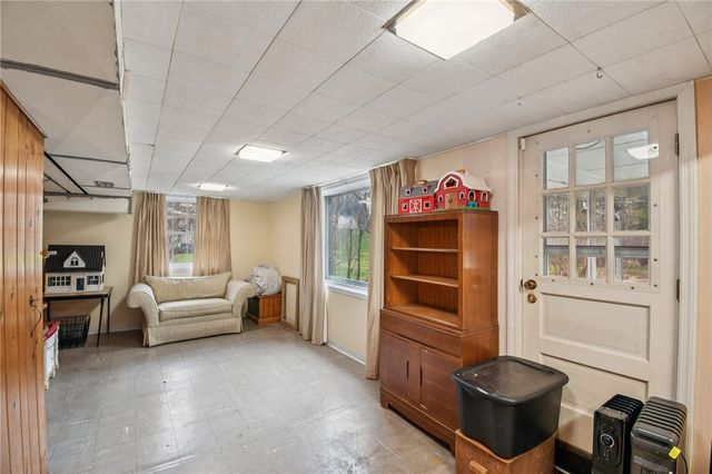 76 Southern Hills Circle, Henrietta, NY 14467