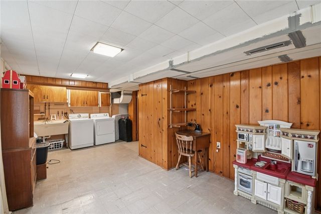 76 Southern Hills Circle, Henrietta, NY 14467