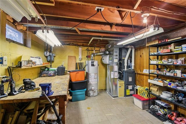 76 Southern Hills Circle, Henrietta, NY 14467