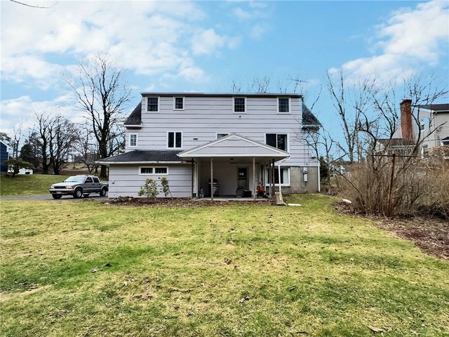 76 Southern Hills Circle, Henrietta, NY 14467