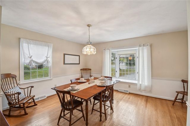 76 Southern Hills Circle, Henrietta, NY 14467