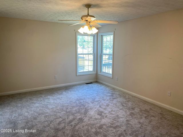 1503 Grinstead Dr, Elizabethtown, KY 42701