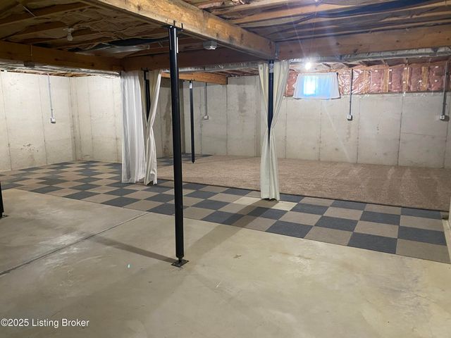 1503 Grinstead Dr, Elizabethtown, KY 42701