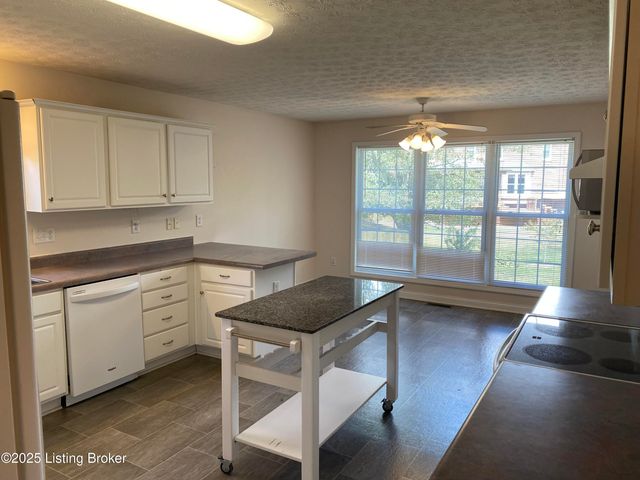 1503 Grinstead Dr, Elizabethtown, KY 42701