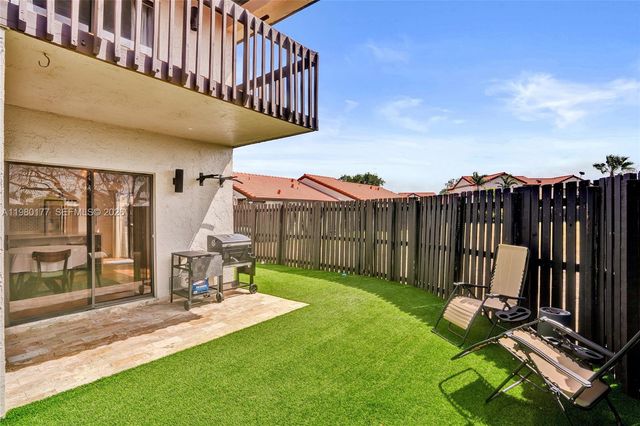 15292 SW 46th Ln Br 64, Miami, FL 33185