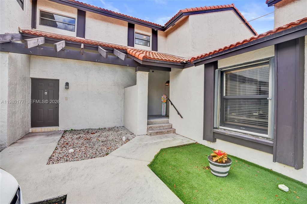 15292 SW 46th Ln Br 64, Miami, FL 33185