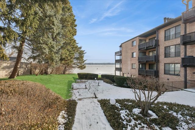 450 N Main Street S208A, Wauconda, IL 60084