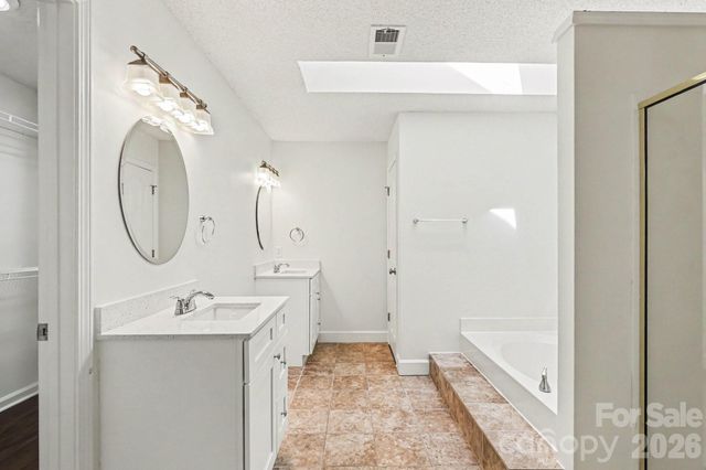 5802 Swanston Drive, Charlotte, NC 28269