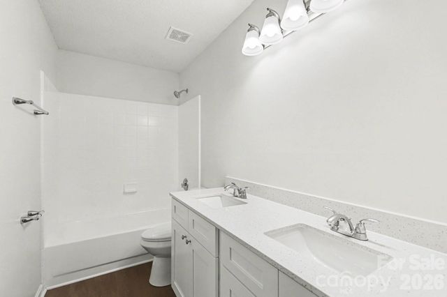 5802 Swanston Drive, Charlotte, NC 28269