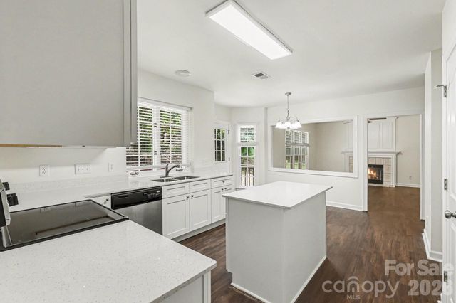5802 Swanston Drive, Charlotte, NC 28269