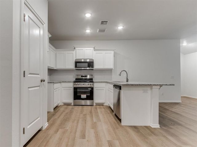 11604 Mackenzie Way, Piedmont, OK 73078