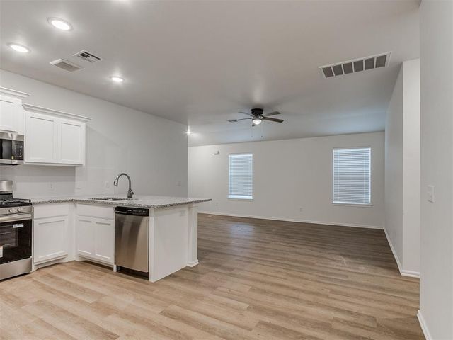 11604 Mackenzie Way, Piedmont, OK 73078