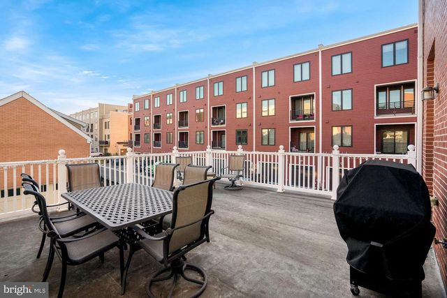 617 E CUSTIS AVE, Alexandria, VA 22301