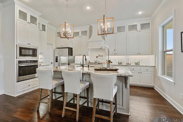 19646 Barnett Rd, Zachary, LA 70791