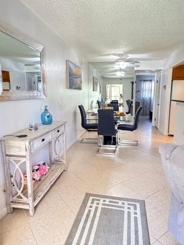 638 Snug Harbor Drive E4, Boynton Beach, FL 33435