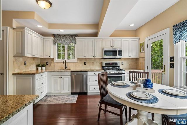 333 Bogert Avenue, Ridgewood, NJ 07450