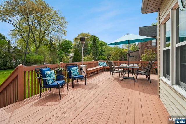 333 Bogert Avenue, Ridgewood, NJ 07450