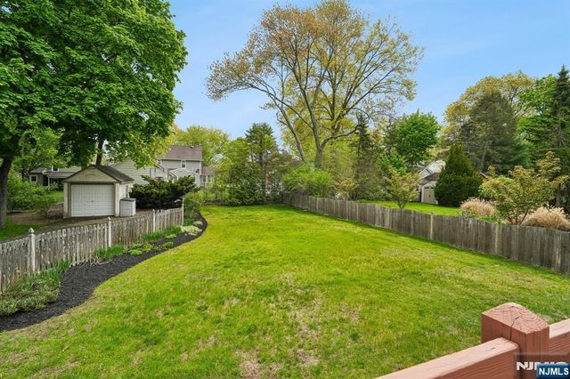 333 Bogert Avenue, Ridgewood, NJ 07450