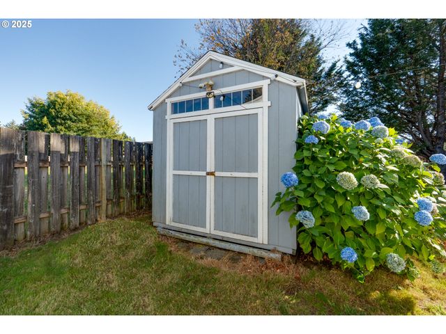 1309 COTTONWOOD Ln, Gearhart, OR 97138