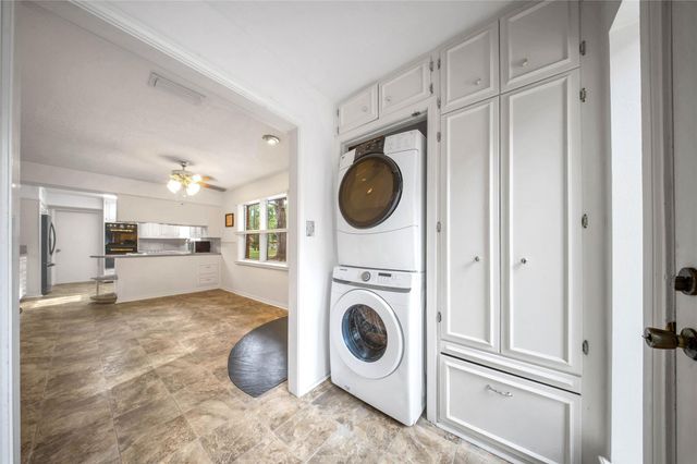 8726 Dogwood Drive, Tomball, TX 77375