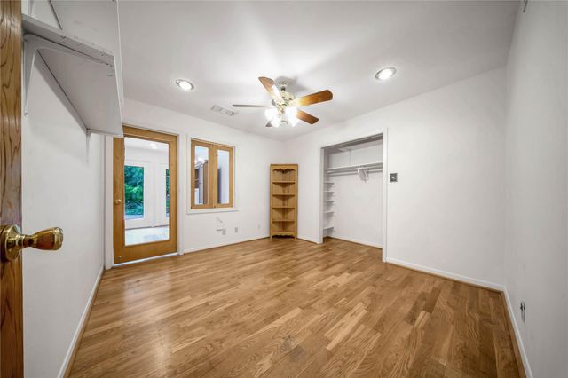 8726 Dogwood Drive, Tomball, TX 77375