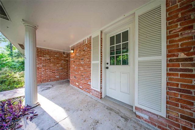 8726 Dogwood Drive, Tomball, TX 77375