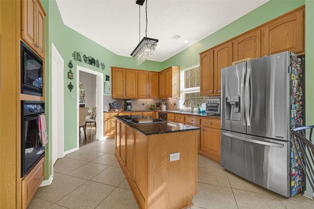 4110 Walnut Pond Drive, Pasadena, TX 77059