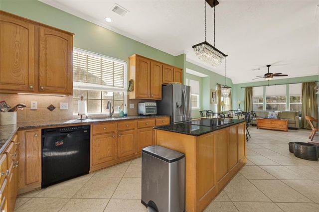 4110 Walnut Pond Drive, Pasadena, TX 77059