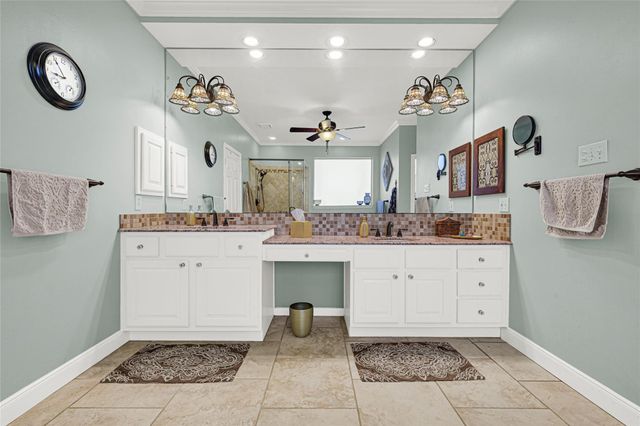 4110 Walnut Pond Drive, Pasadena, TX 77059