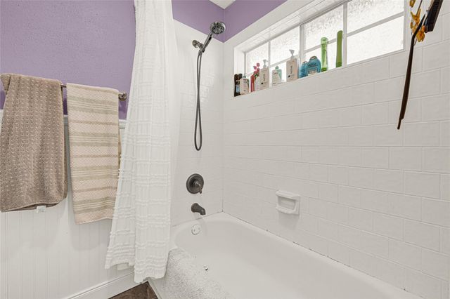 4110 Walnut Pond Drive, Pasadena, TX 77059