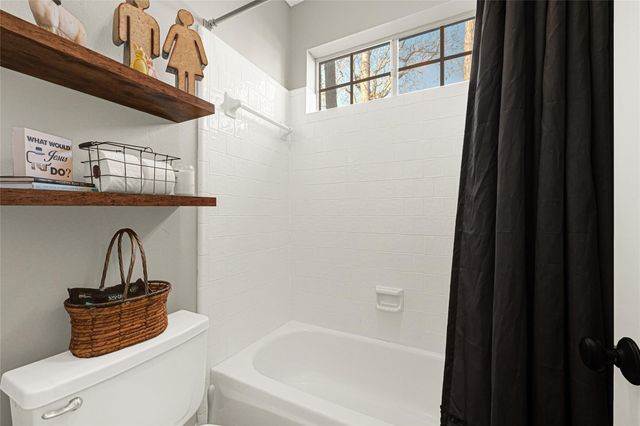 4110 Walnut Pond Drive, Pasadena, TX 77059