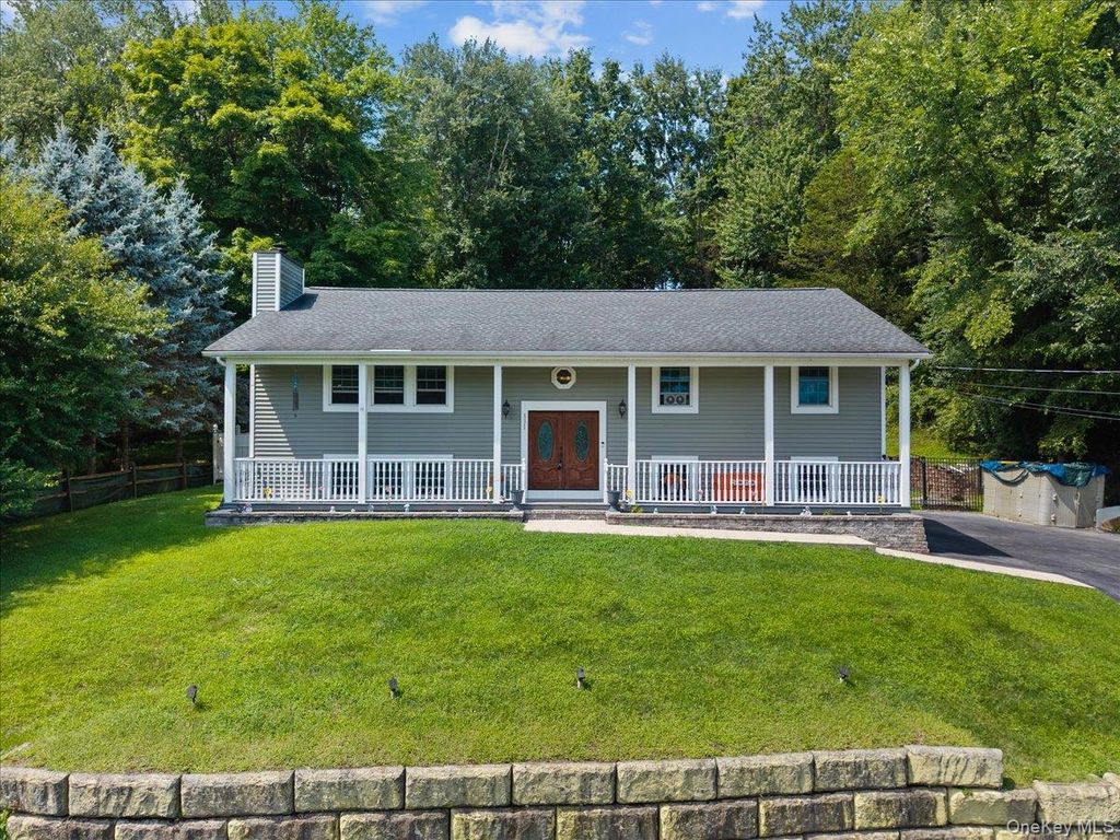 131 Lake Road, Salisbury Mills, NY 12577 — exterior