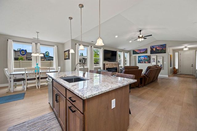 957 Elberta Drive, Fruita, CO 81521