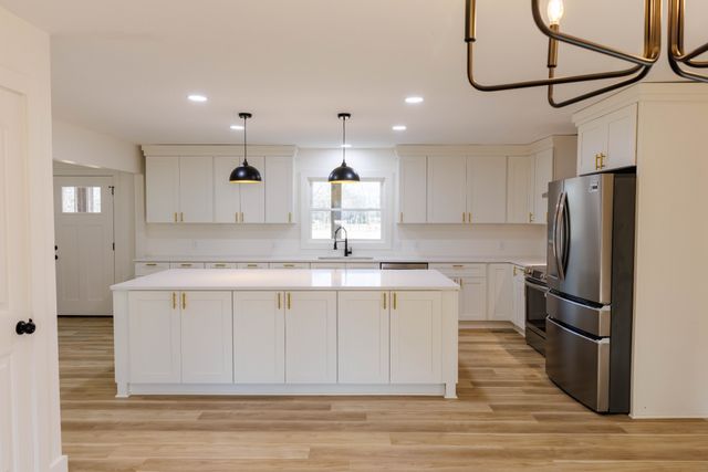 2239 Hunter Bills Rd, Lewisburg, TN 37091