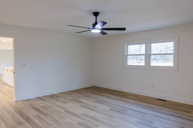 2239 Hunter Bills Rd, Lewisburg, TN 37091