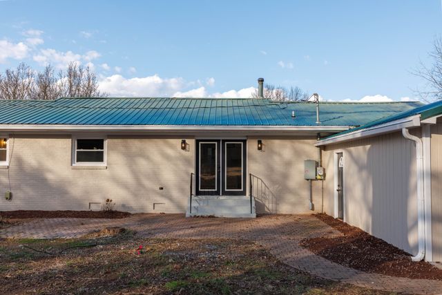 2239 Hunter Bills Rd, Lewisburg, TN 37091