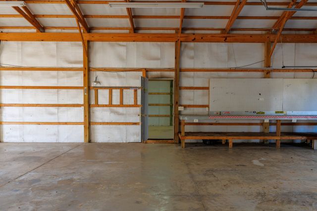 2239 Hunter Bills Rd, Lewisburg, TN 37091