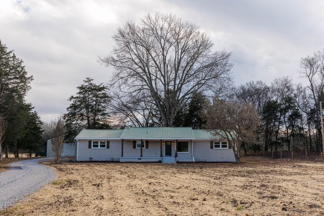 2239 Hunter Bills Rd, Lewisburg, TN 37091